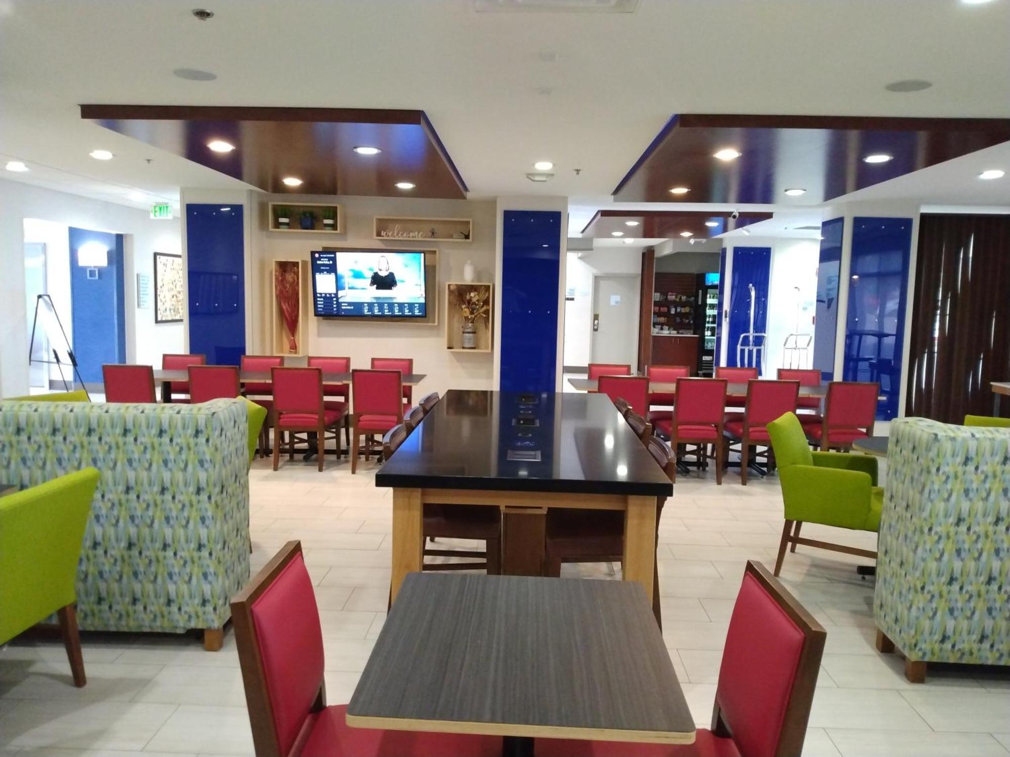 Holiday Inn Express Hotel & Suites Albuquerque Midtown By Ihg Dış mekan fotoğraf